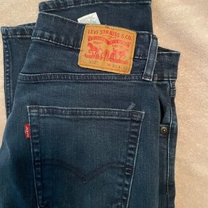 Levi’s 502 33 x 32